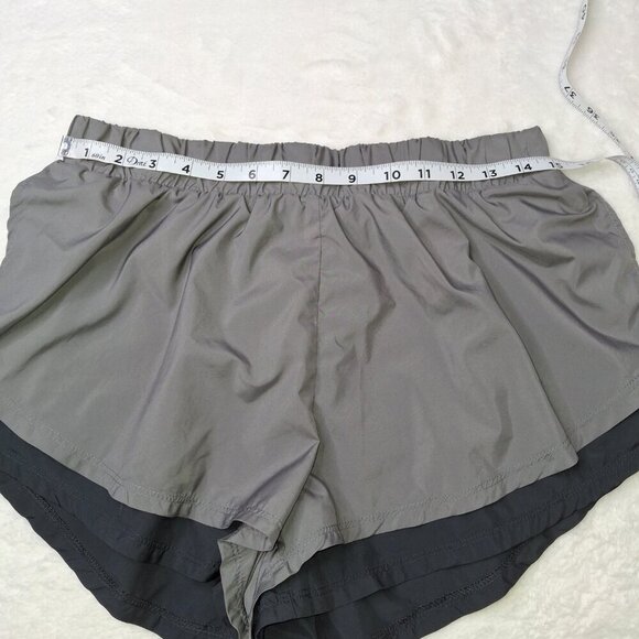 Free People Movement Hardio Cardio Shorts Sz M Colorblock Minimalist Sporty Gym - Picture 13 of 16